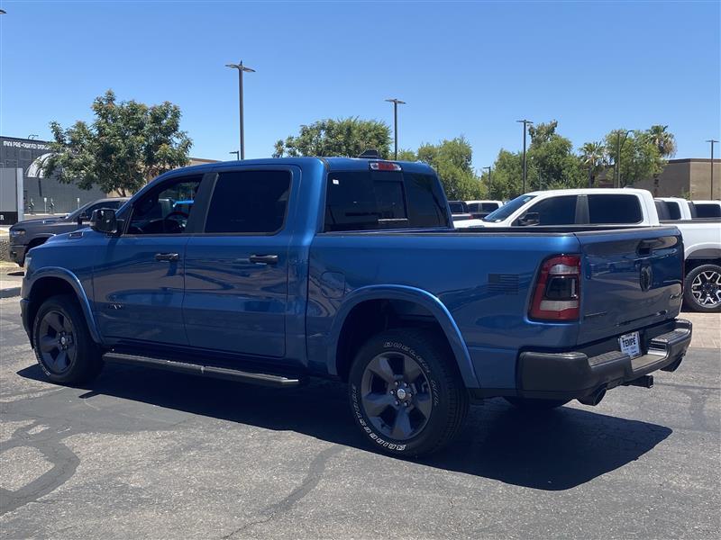 RAM 1500 Big Horn Crew Cab SWB 4WD 2024
