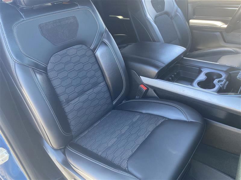 RAM 1500 Big Horn Crew Cab SWB 4WD 2024