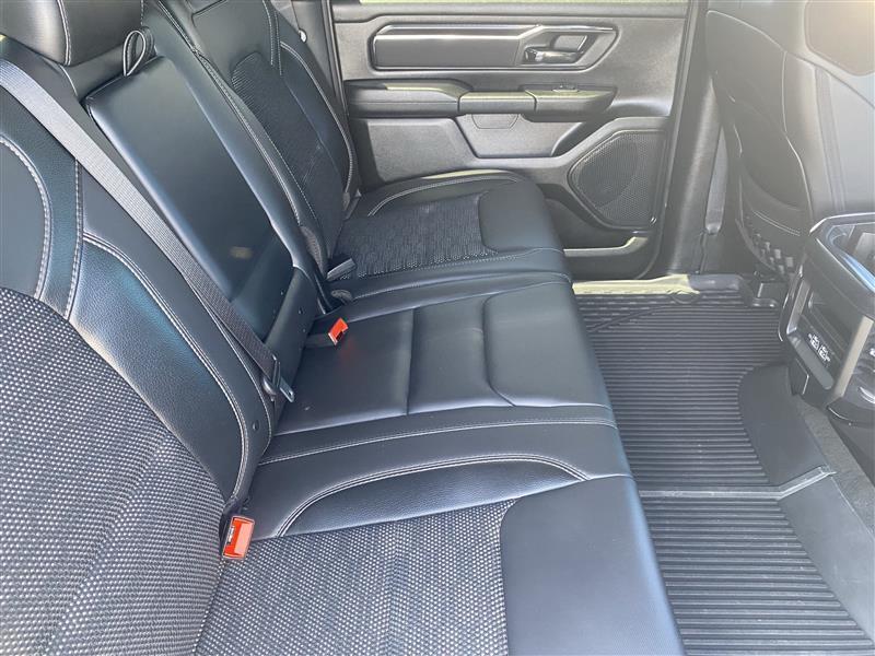 RAM 1500 Big Horn Crew Cab SWB 4WD 2024
