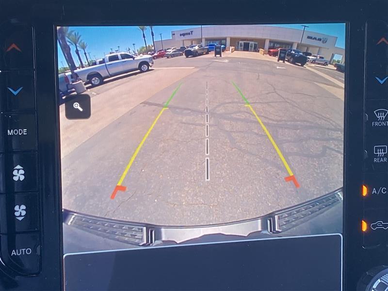 RAM 1500 Big Horn Crew Cab SWB 4WD 2024