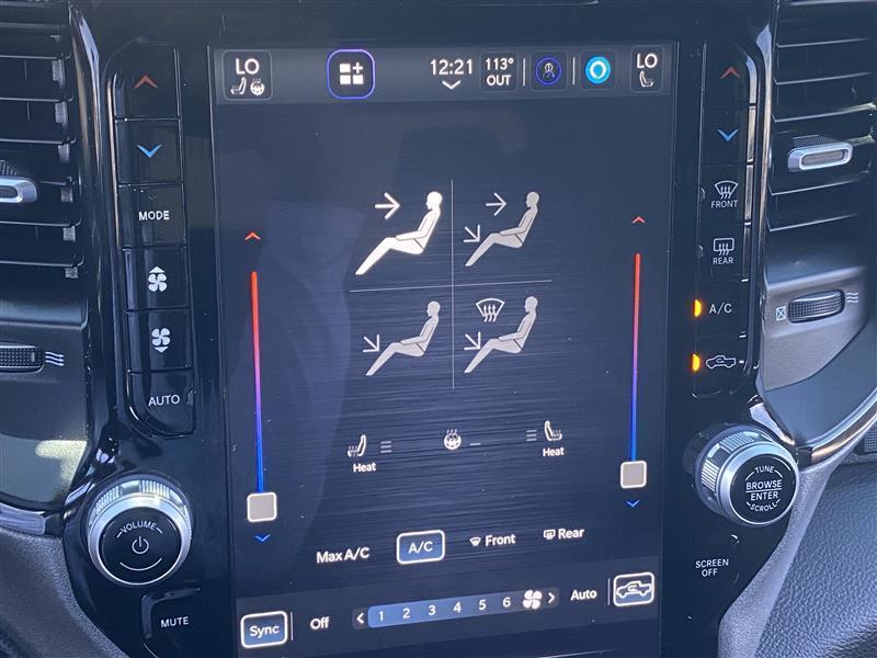RAM 1500 Big Horn Crew Cab SWB 4WD 2024