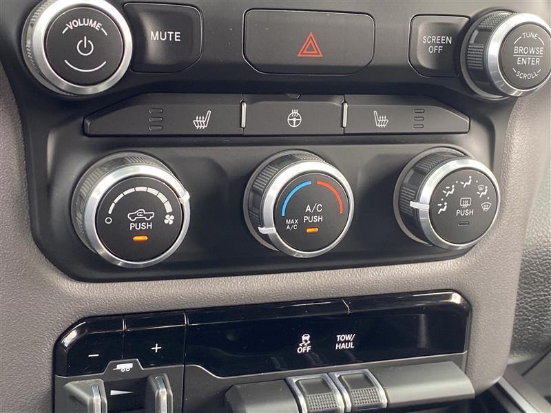 RAM 1500 Big Horn Crew Cab SWB 4WD 2023