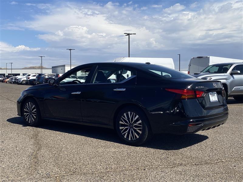 Nissan Altima 2.5 SV 2023