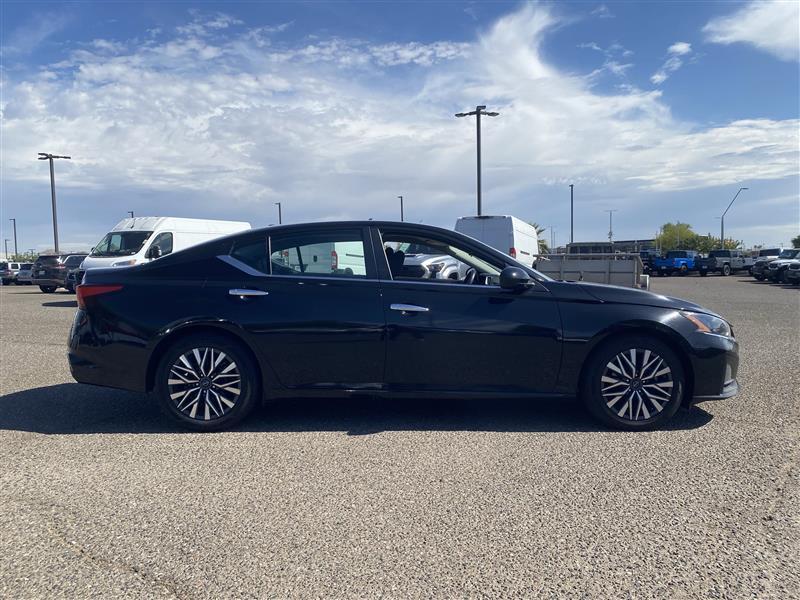 Nissan Altima 2.5 SV 2023