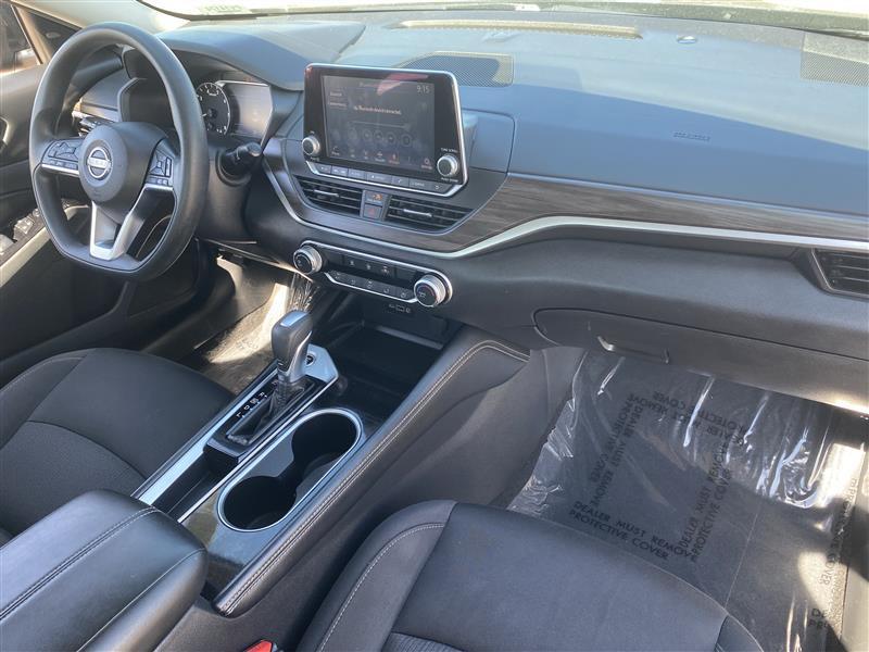 Nissan Altima 2.5 SV 2023