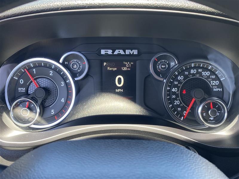 RAM 2500 Tradesman Crew Cab SWB 4WD 2024