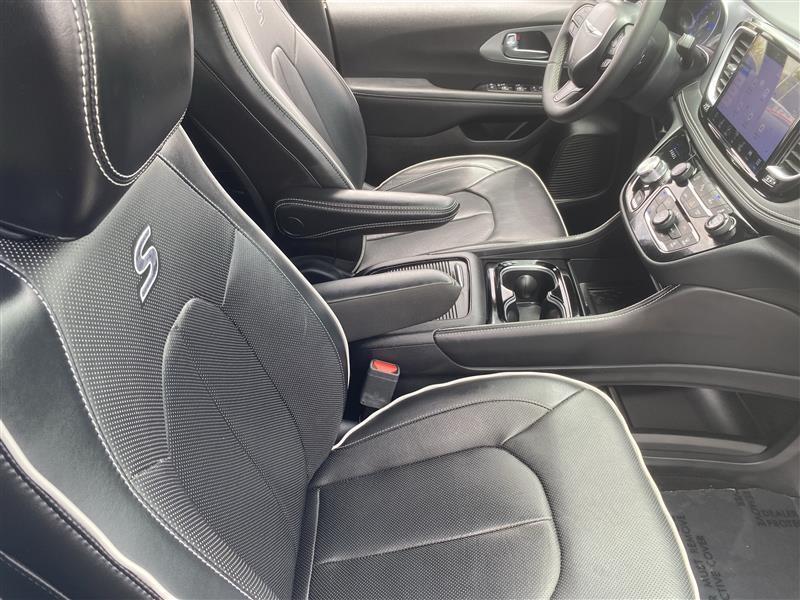 Chrysler Pacifica Limited 2025