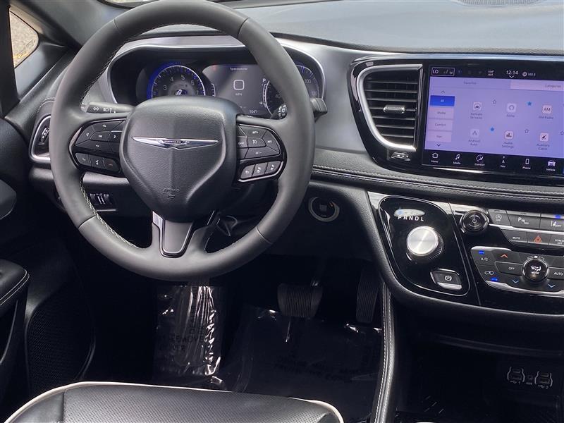 Chrysler Pacifica Limited 2025