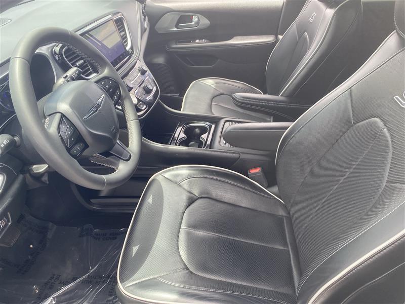 Chrysler Pacifica Limited 2025