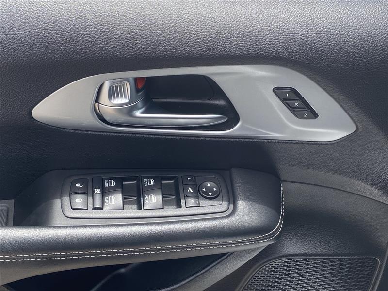 Chrysler Pacifica Limited 2025