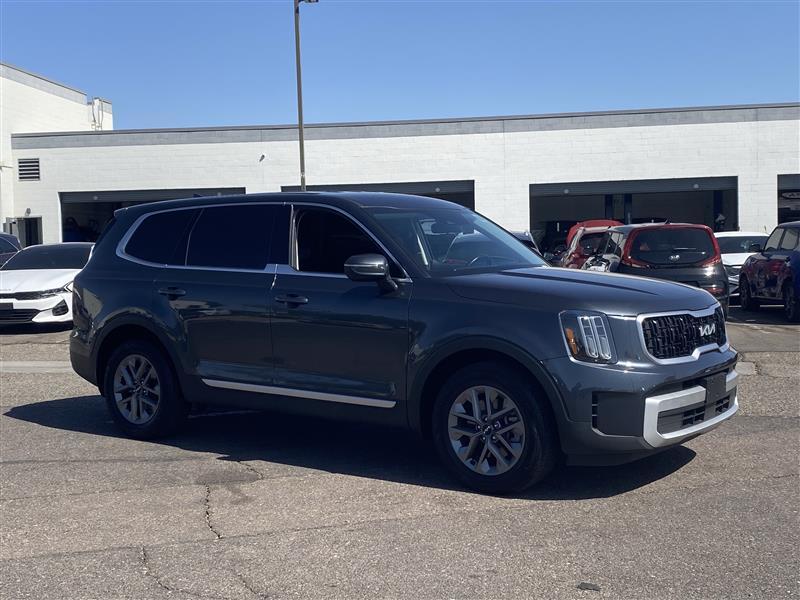 Kia Telluride LX 2024