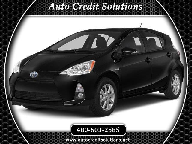 Toyota Prius c Three 2013