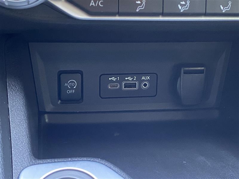 Nissan Sentra SV 2025