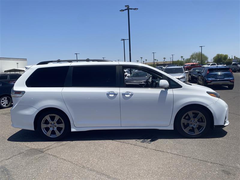 Toyota Sienna SE 8-Passenger 2018