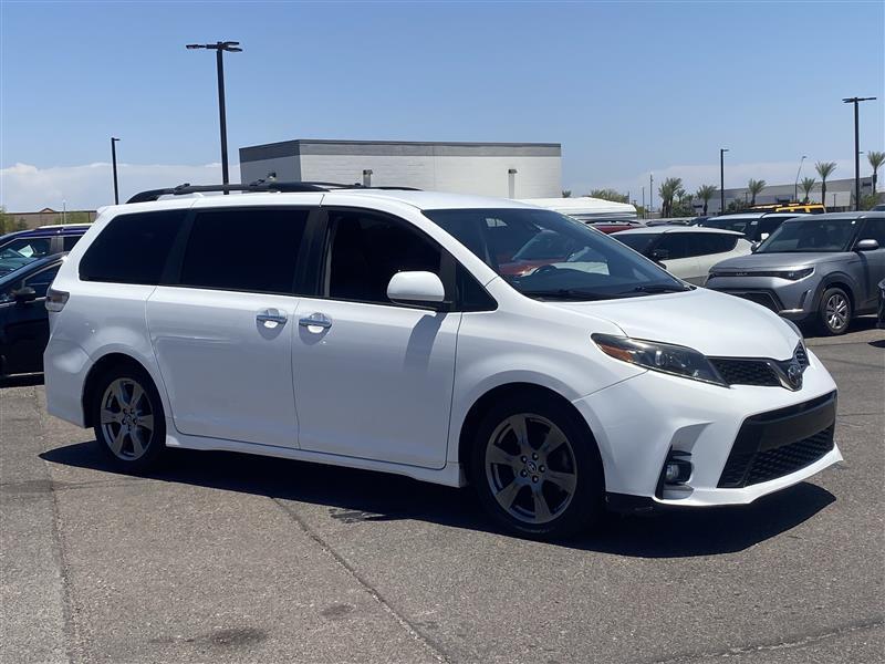 Toyota Sienna SE 8-Passenger 2018