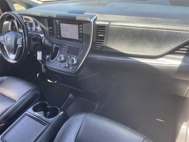 Toyota Sienna SE 8-Passenger 2018