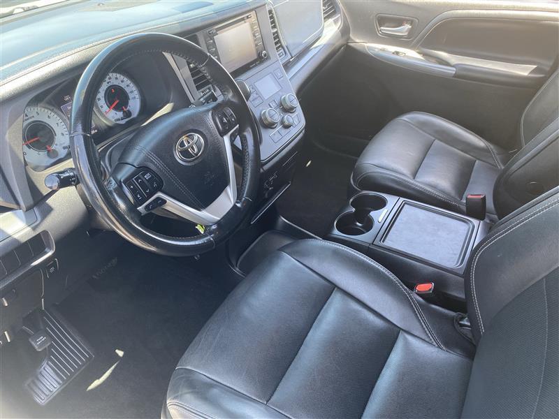 Toyota Sienna SE 8-Passenger 2018