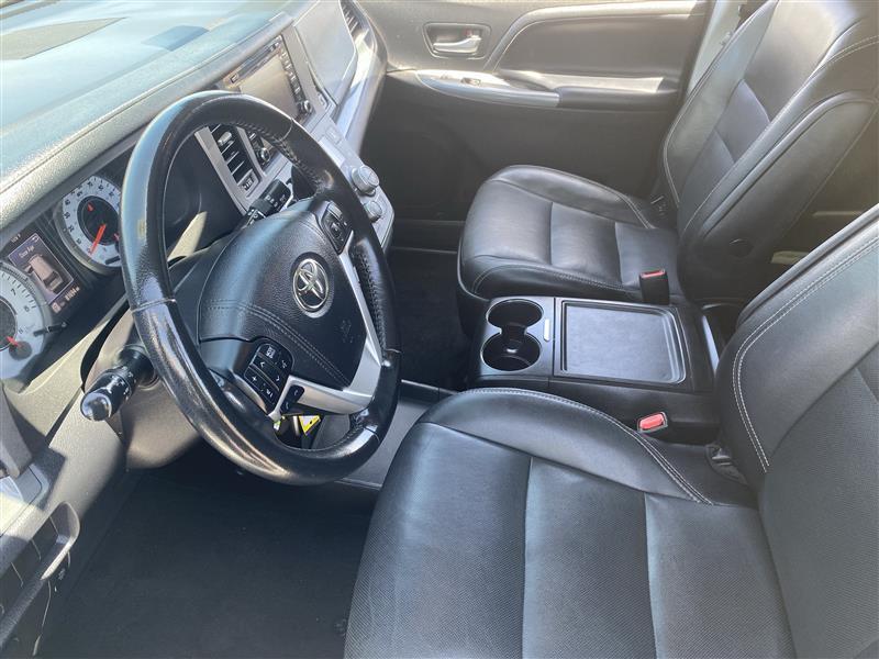 Toyota Sienna SE 8-Passenger 2018