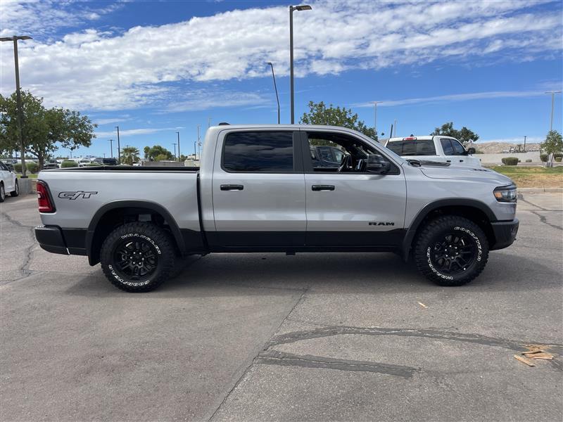 RAM 1500 Rebel Crew Cab SB 4WD 2026
