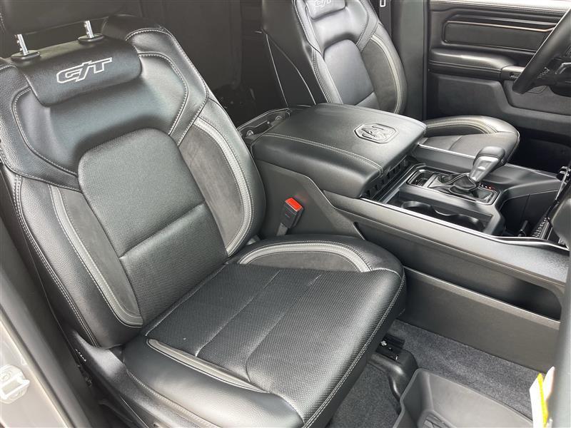 RAM 1500 Rebel Crew Cab SB 4WD 2026