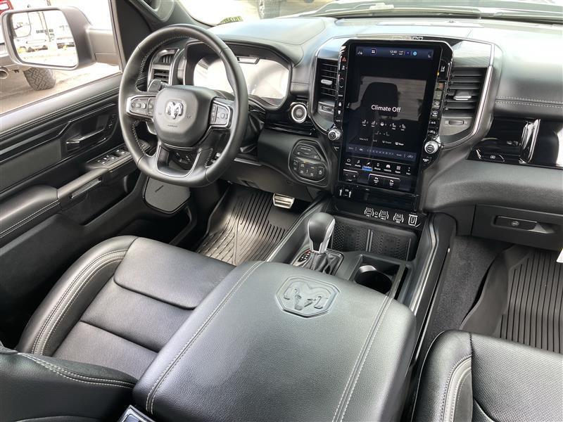 RAM 1500 Rebel Crew Cab SB 4WD 2026