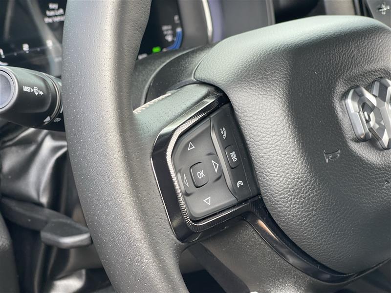 RAM 1500 Rebel Crew Cab SB 4WD 2026
