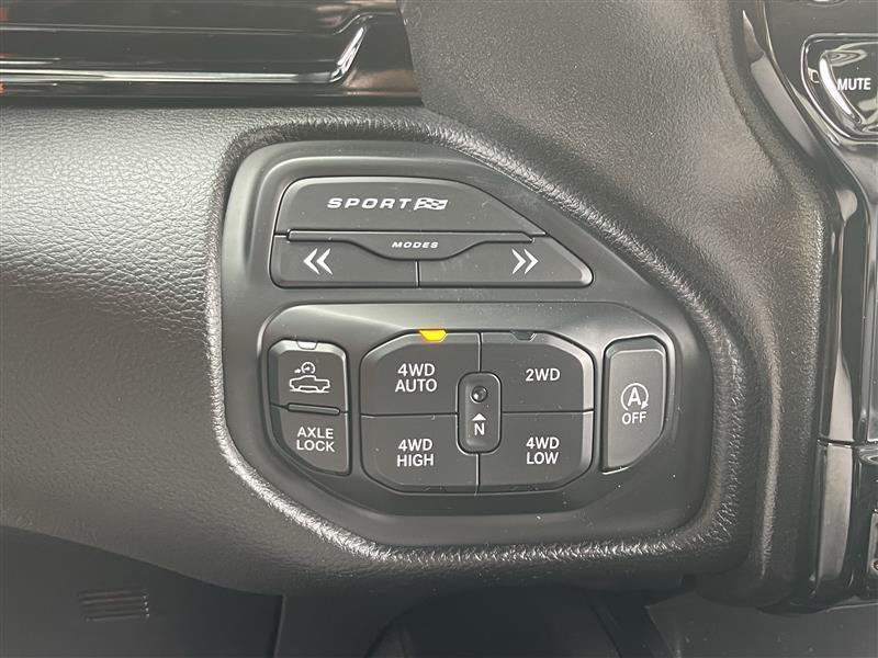 RAM 1500 Rebel Crew Cab SB 4WD 2026