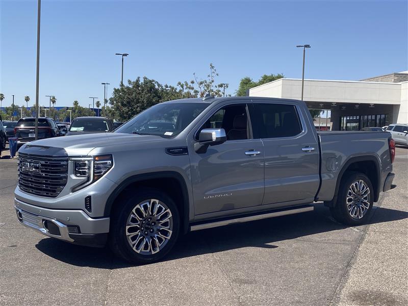 GMC Sierra 1500 Denali Ultimate Crew Cab 4WD 2024