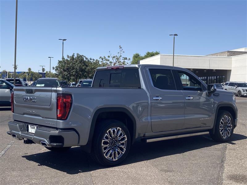 GMC Sierra 1500 Denali Ultimate Crew Cab 4WD 2024