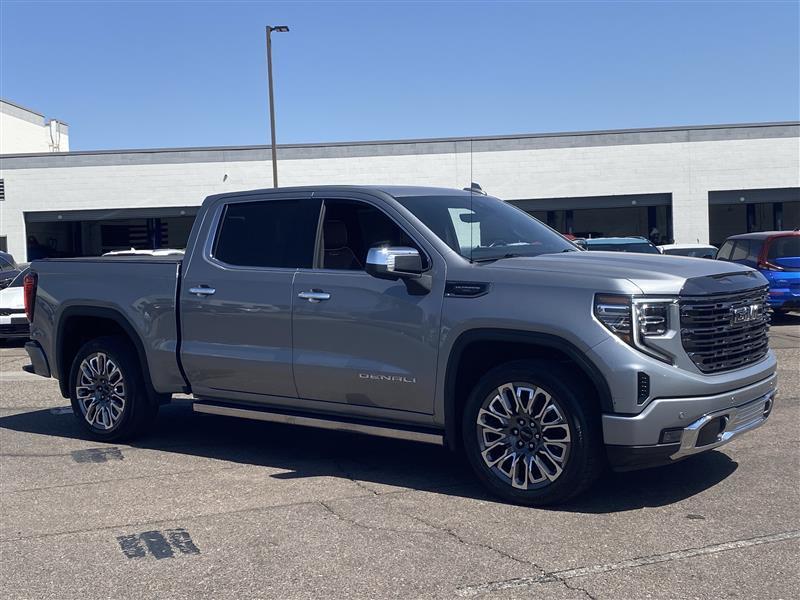 GMC Sierra 1500 Denali Ultimate Crew Cab 4WD 2024