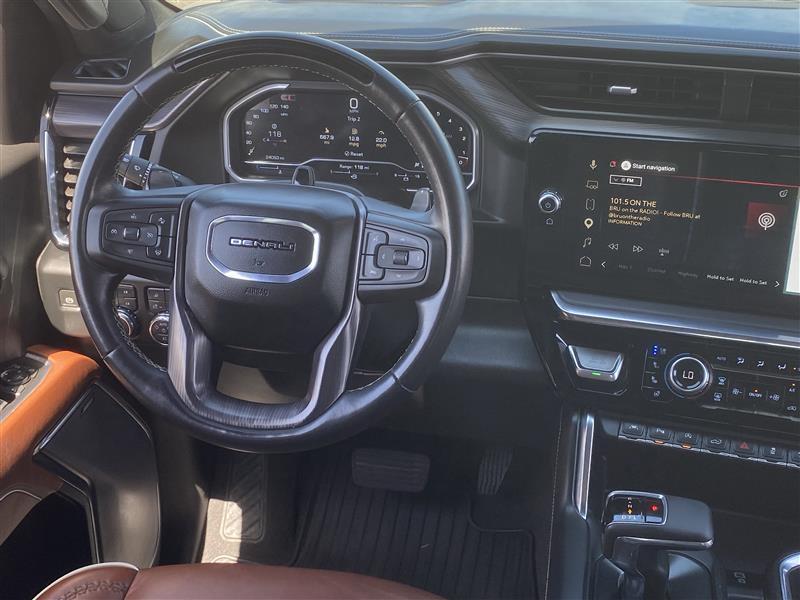 GMC Sierra 1500 Denali Ultimate Crew Cab 4WD 2024