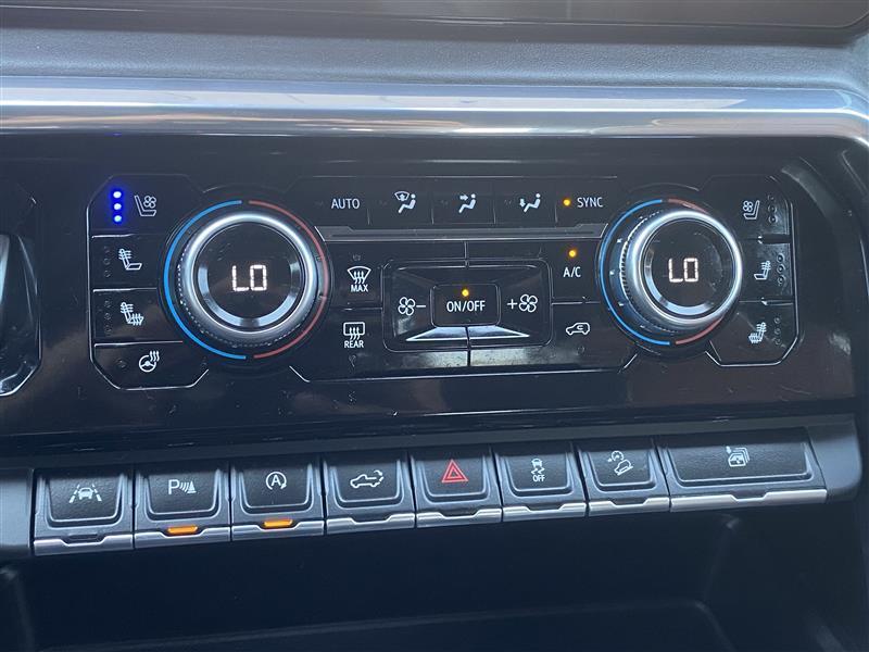 GMC Sierra 1500 Denali Ultimate Crew Cab 4WD 2024