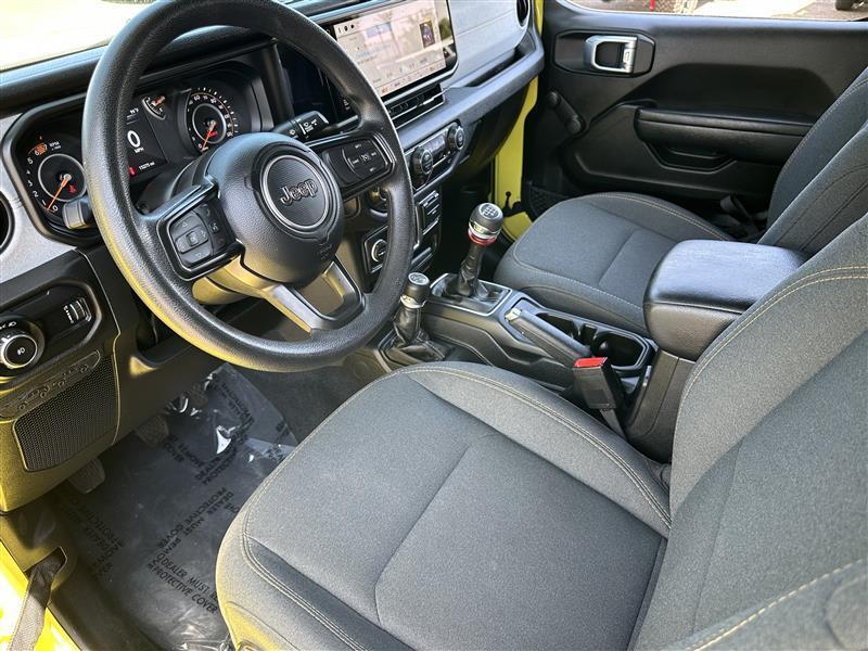 Jeep Wrangler Sport 2024