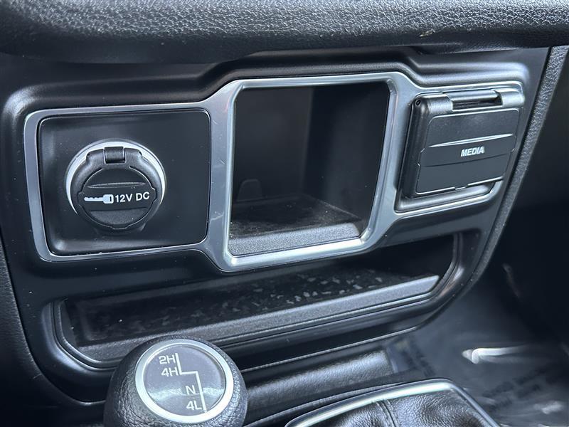 Jeep Wrangler Sport 2024