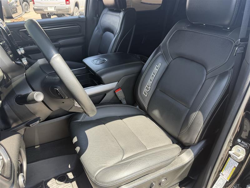 RAM 1500 Rebel Crew Cab SB 4WD 2024