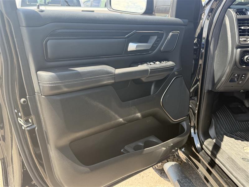 RAM 1500 Rebel Crew Cab SB 4WD 2024