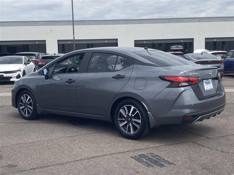 Nissan Versa S CVT 2024