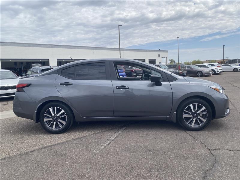 Nissan Versa S CVT 2024