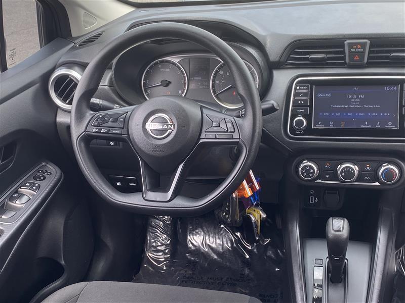 Nissan Versa S CVT 2024