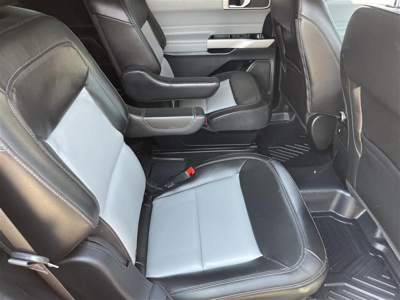 Ford Explorer XLT 2023