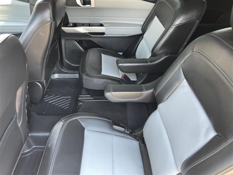 Ford Explorer XLT 2023
