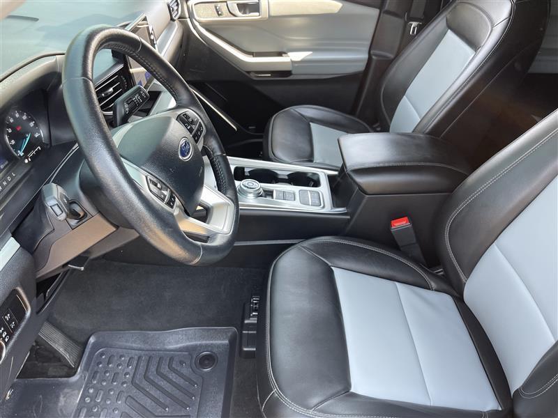 Ford Explorer XLT 2023