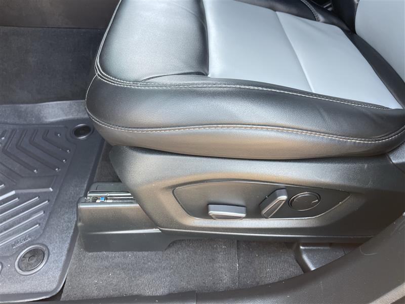 Ford Explorer XLT 2023