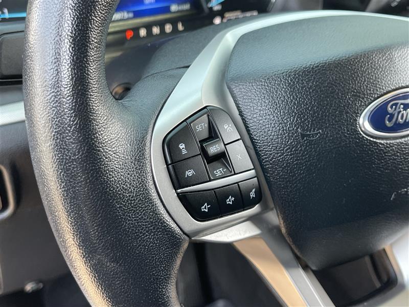 Ford Explorer XLT 2023