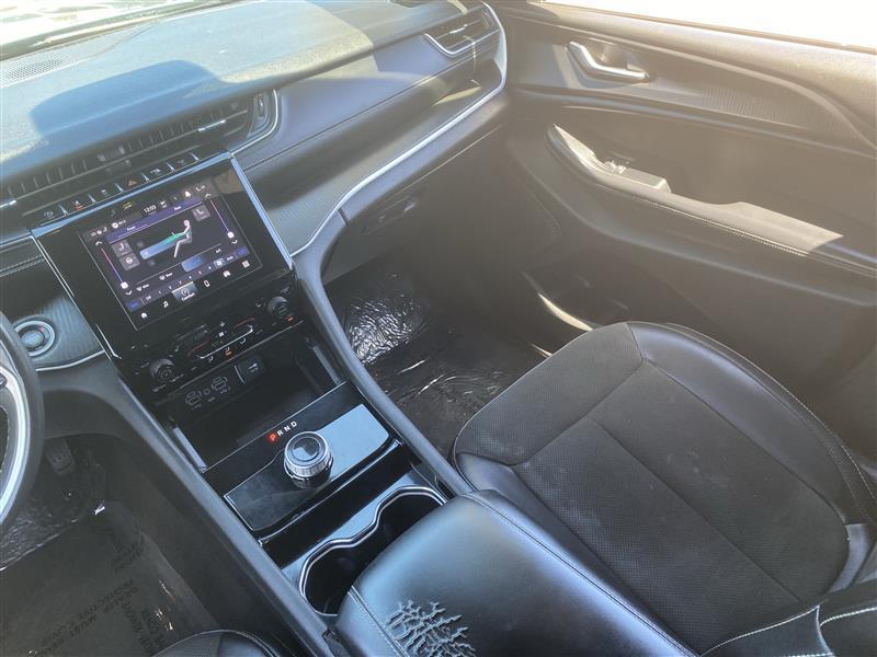 Jeep Grand Cherokee L Laredo 4WD 2023
