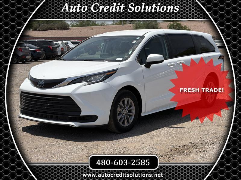 Toyota Sienna LE 8-Passenger 2022