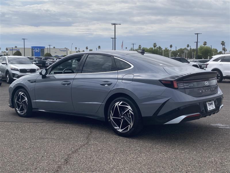 Hyundai Sonata SEL 2025