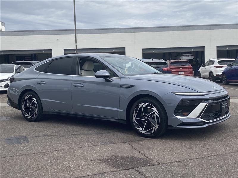 Hyundai Sonata SEL 2025