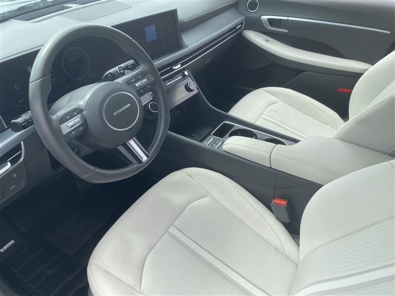 Hyundai Sonata SEL 2025