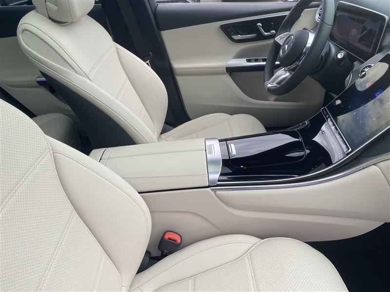 Mercedes-Benz GLC-Class GLC350e 4MATIC 2026